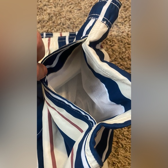 NWT Amazon Essentials Men's 9" Relaxed-Fit Quick-Dry Swim Trunks Size XL - Picture 5 of 8